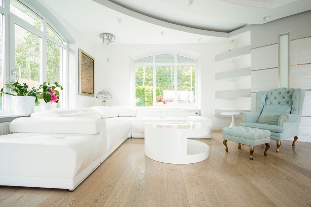 Large And Modern Bedroom